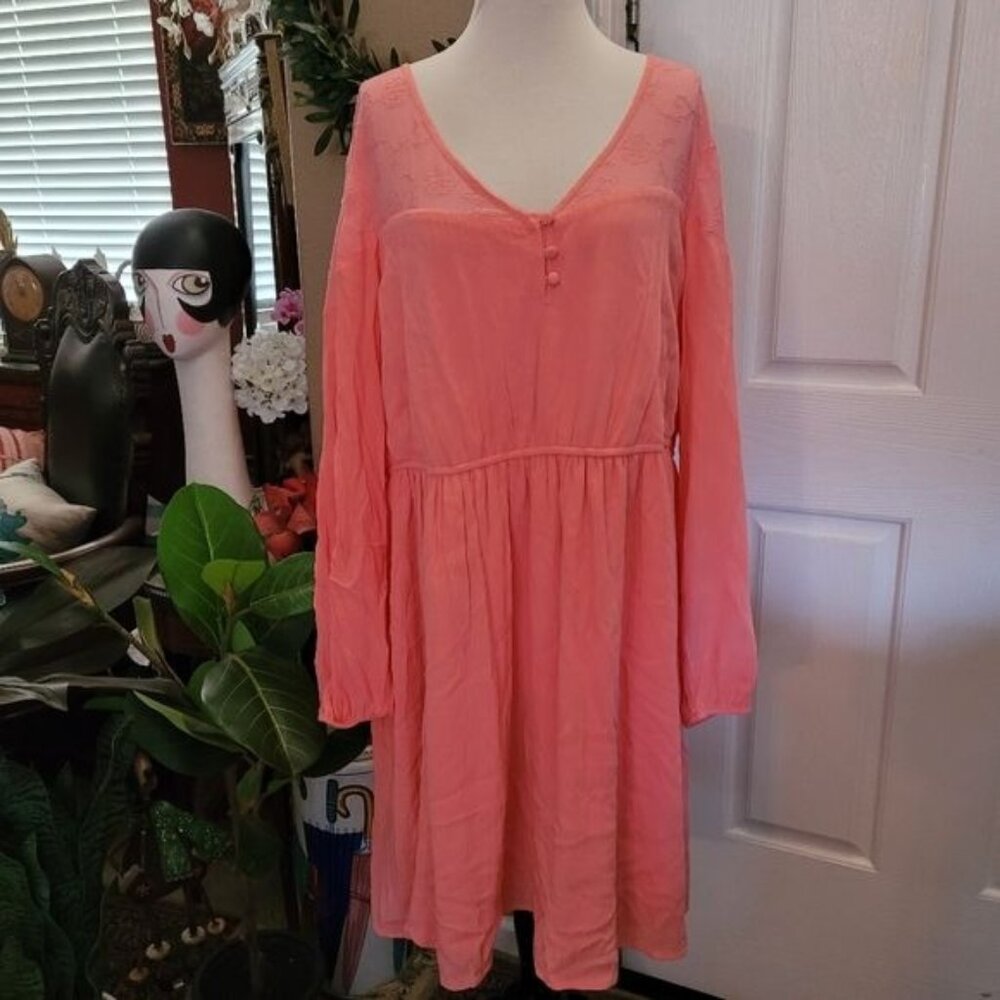 Torrid Pink Coral Dress textured embroidered lace plus size 3